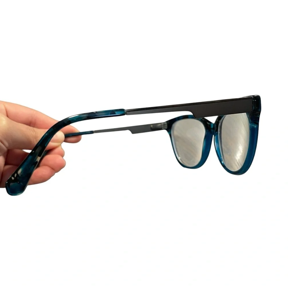 Vera Wang Stylish Blue Cat-Eye Glasses - Picture 6 of 9